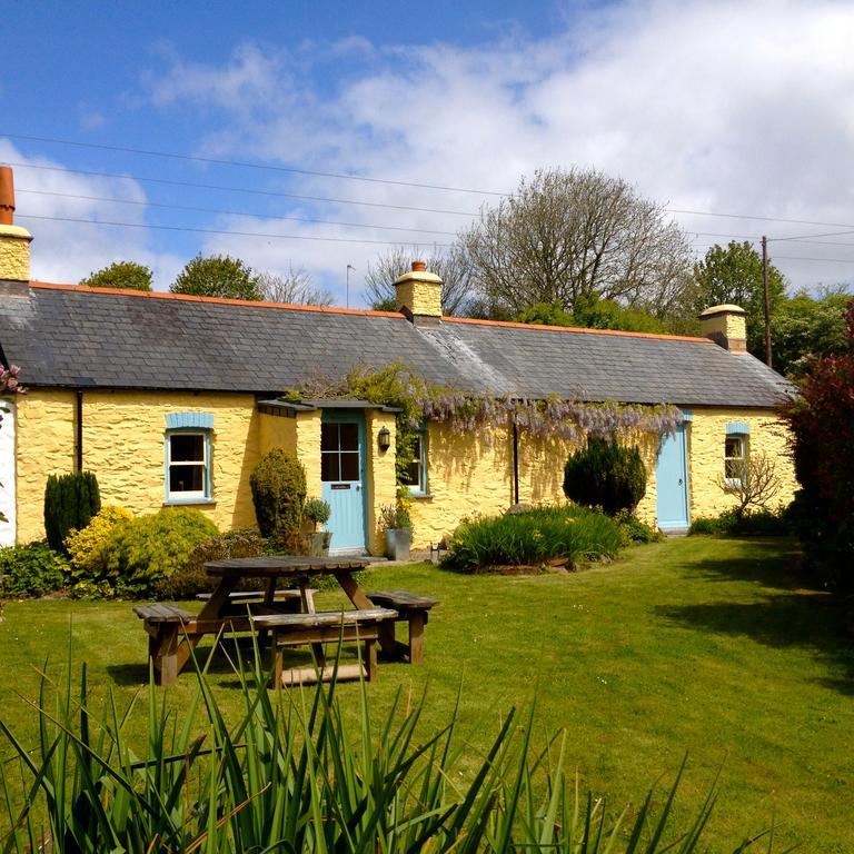 Charming Welsh Cottage Johnston Buitenkant foto